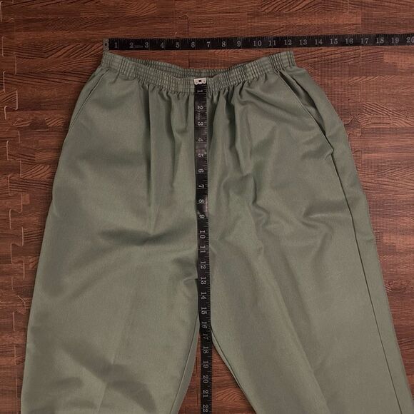 Alfred Dunner Light Green Ankle Tapered Pants Size 16 High Rise Elastic Waist - Picture 8 of 8